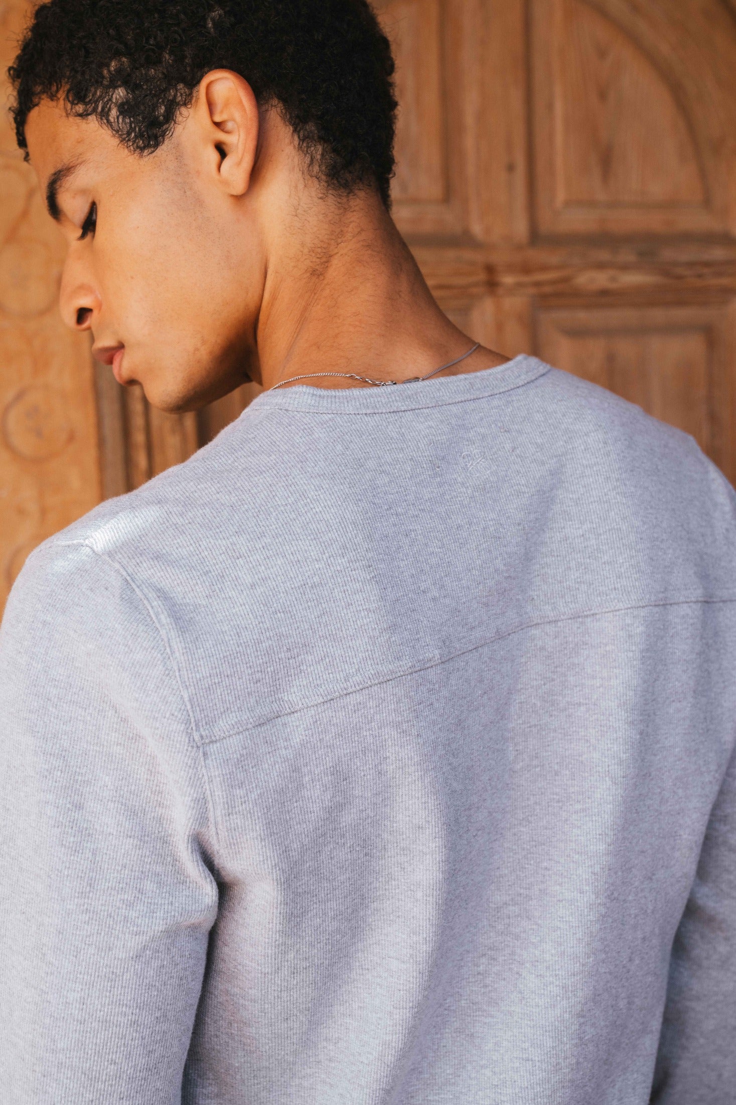 Ezra Ribbed Henley, Grey – 33mm